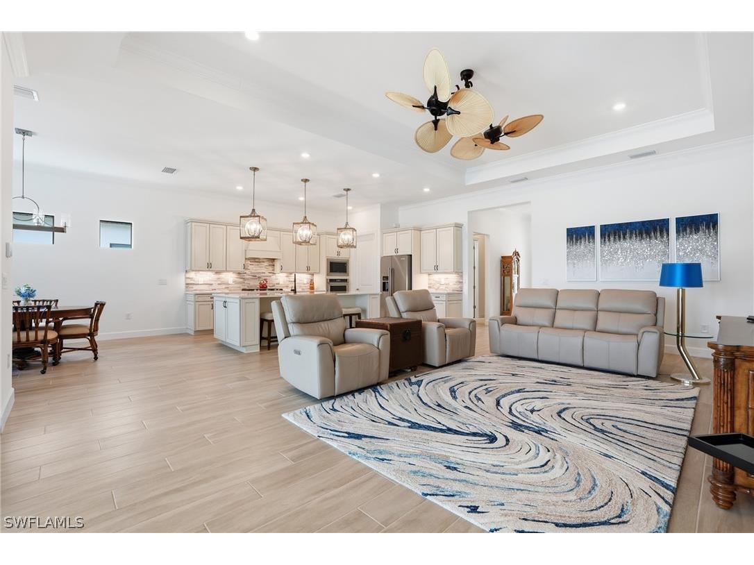 1821 Amador Court Naples FL 34120 226007705 image4