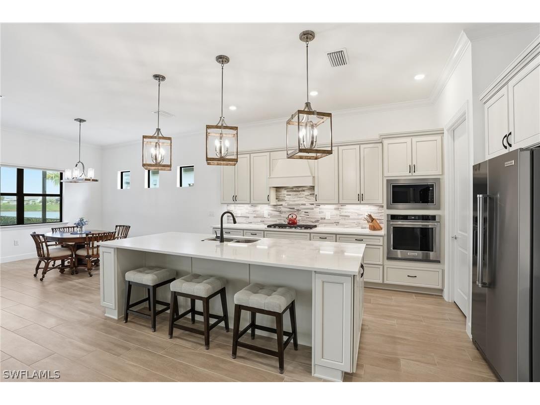 1821 Amador Court Naples FL 34120 226007705 image8