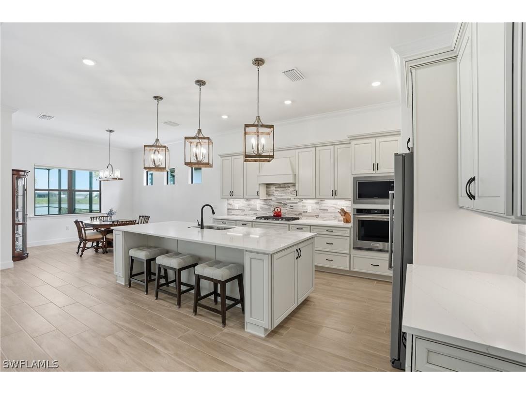 1821 Amador Court Naples FL 34120 226007705 image9