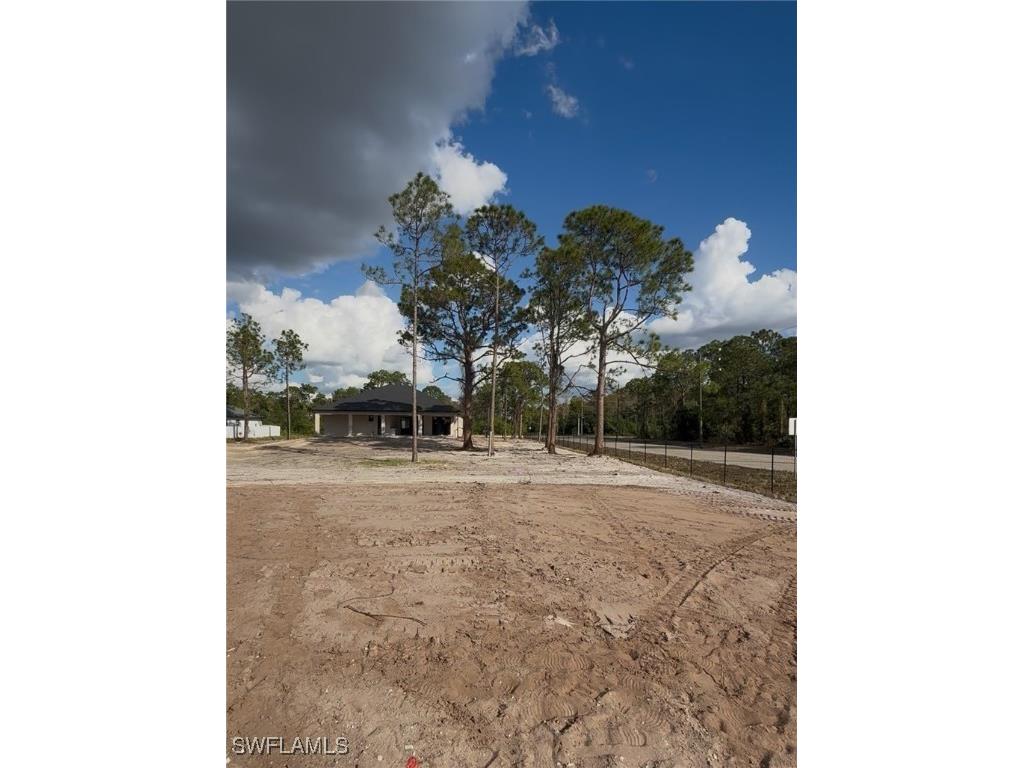 1821 Desoto Boulevard N Naples FL 34120 225080716 image2