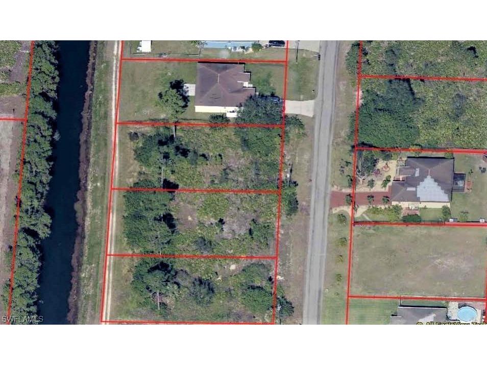 1821 Laurie Street Lehigh Acres FL 33972 223036552 image1