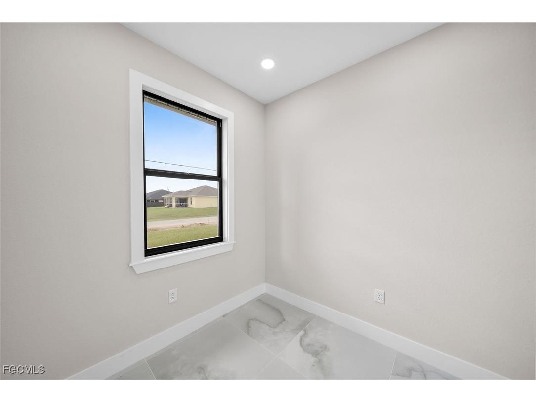 1821 NE 13th Avenue Cape Coral FL 33909 2025000070 image14