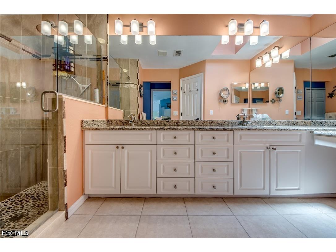 1821 NW 1st Place Cape Coral FL 33993 2026023839 image5