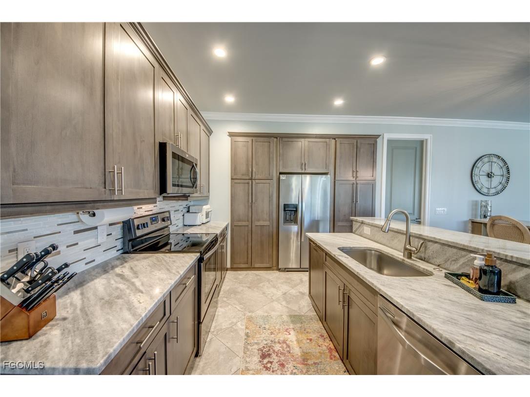 1821 SW 28th Lane Cape Coral FL 33914 2026006299 image10