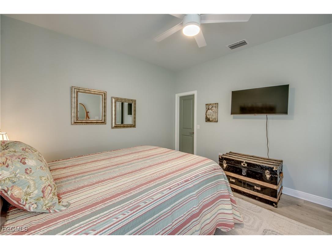 1821 SW 28th Lane Cape Coral FL 33914 2026006299 image25