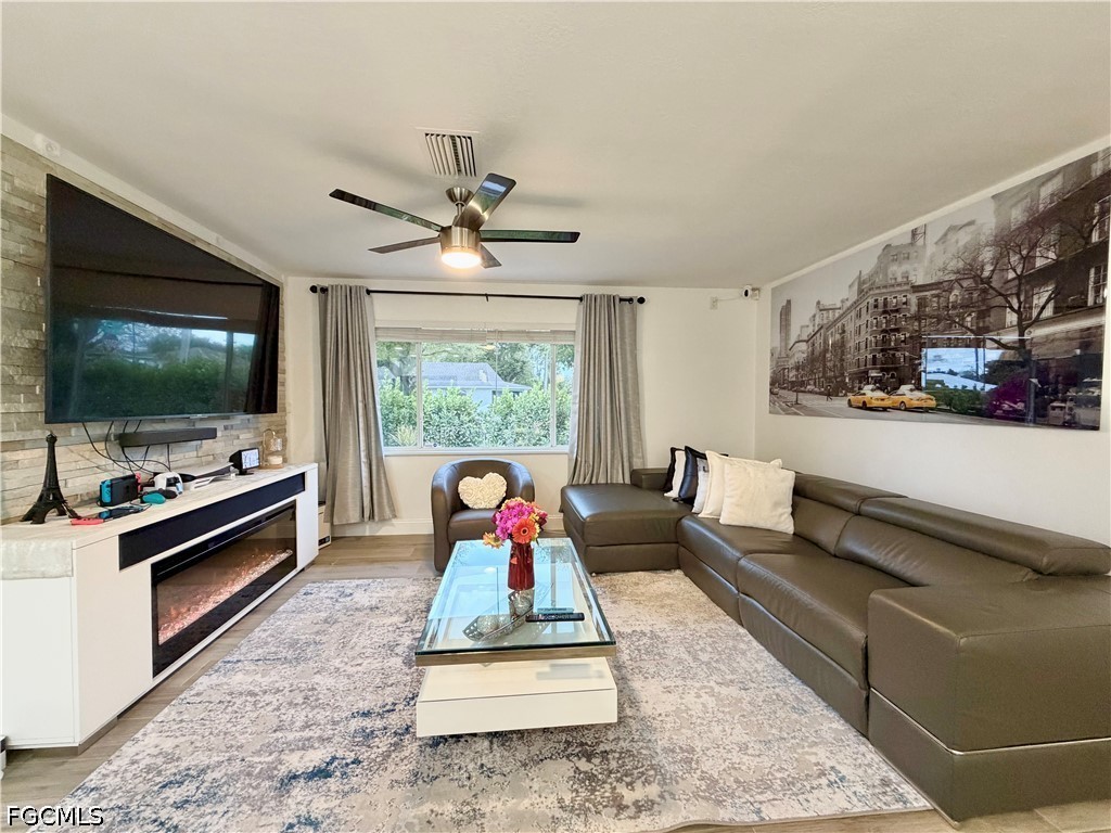1821 Winkler Avenue Fort Myers FL 33901 2026016486 image7