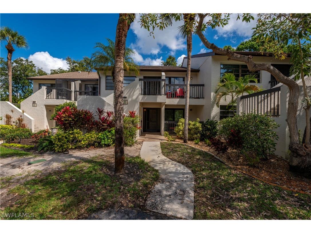 1822 Kings Lake Boulevard #102 Naples FL 34112 226010161 image1