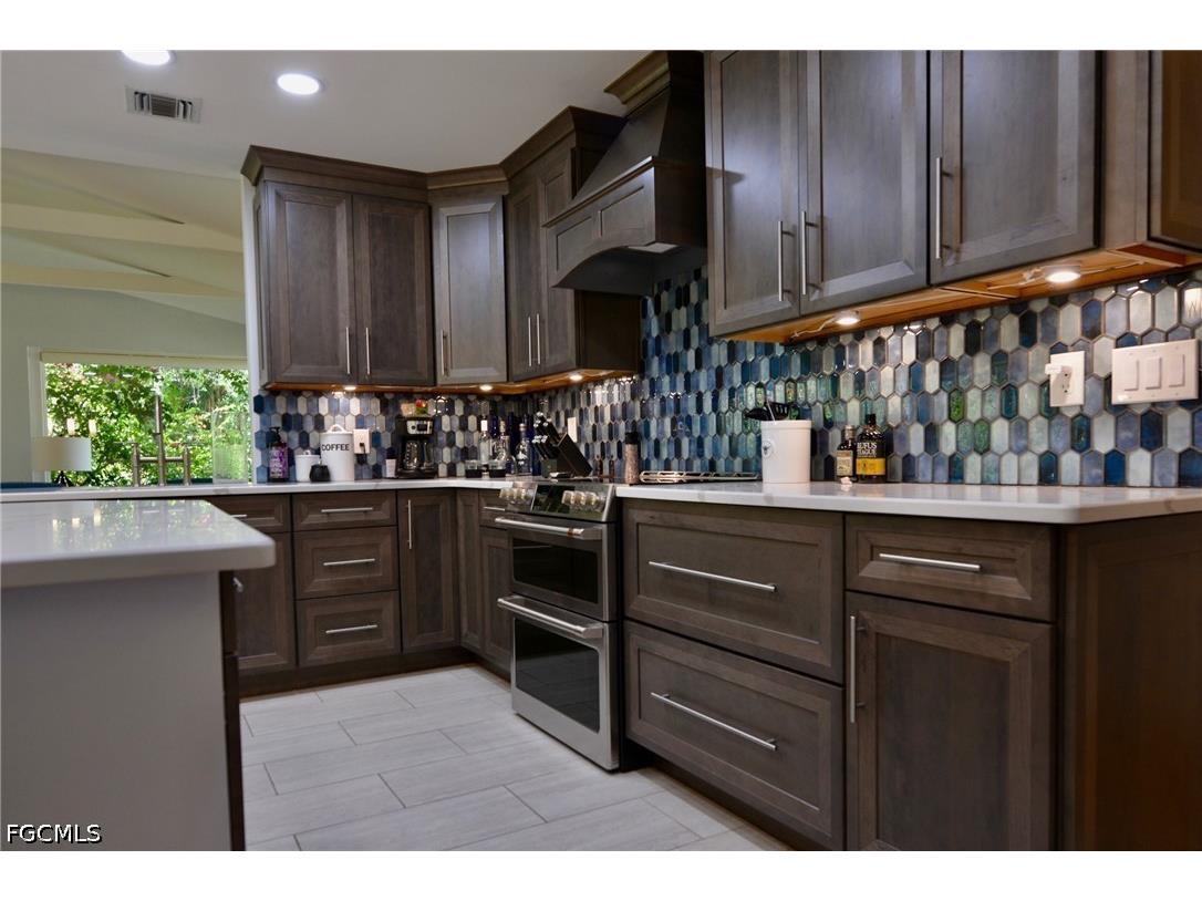 18220 Elmwood Drive Alva FL 33920 2026018191 image16