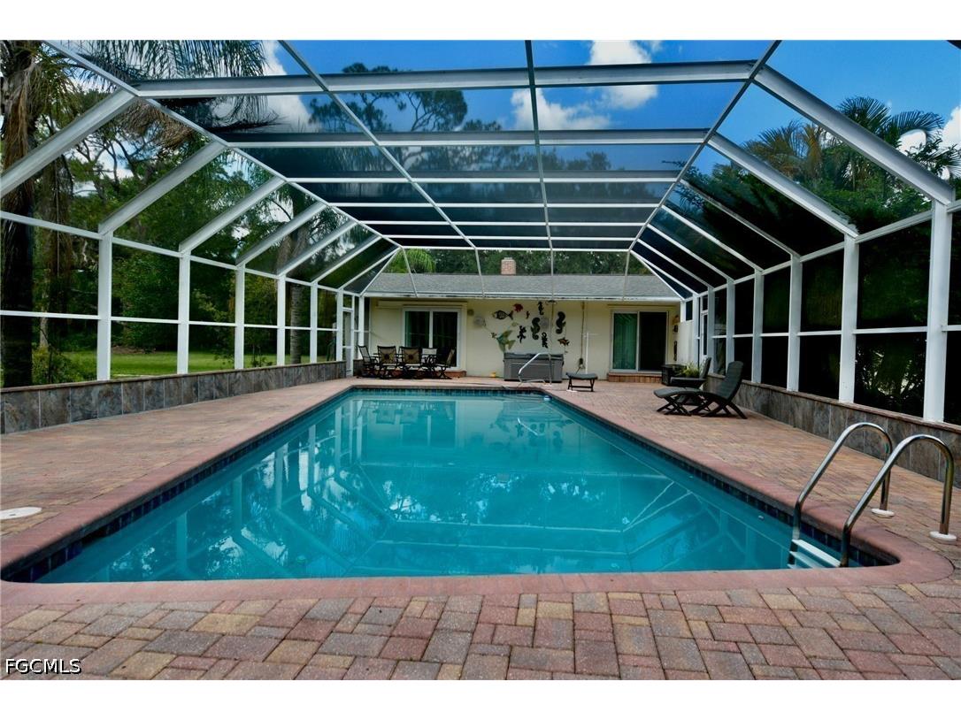 18220 Elmwood Drive Alva FL 33920 2026018191 image6