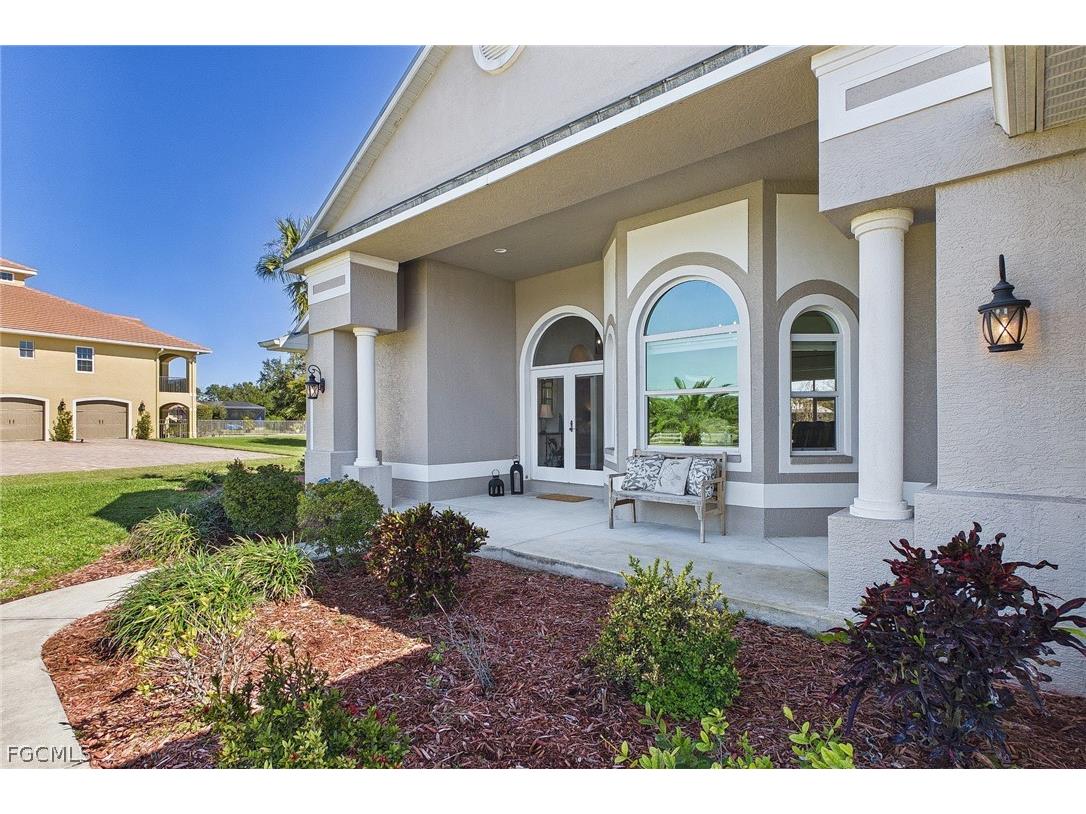 18220 Riverchase Court Alva FL 33920 2026005769 image3