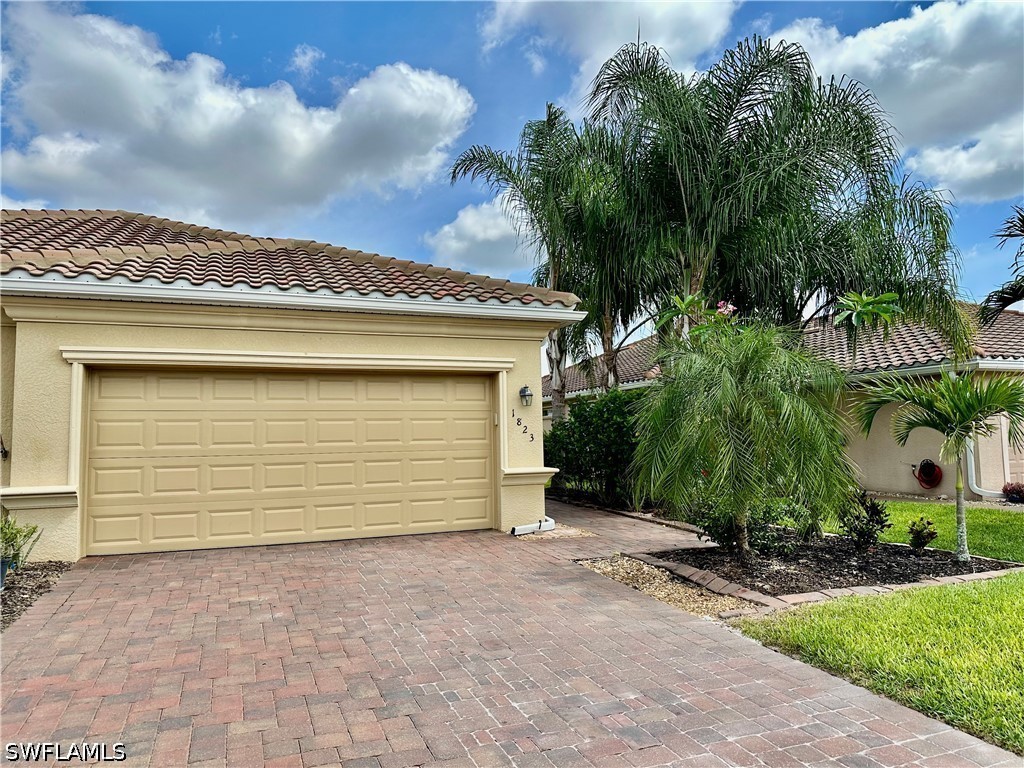 1823 Alameda Drive Naples FL 34120 226016447 image2
