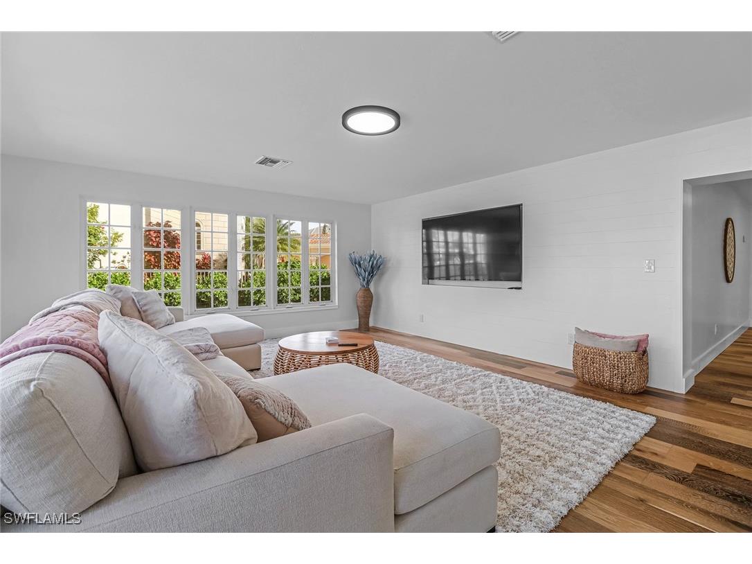 1823 Hurricane Harbor Lane Naples FL 34102 225069542 image14