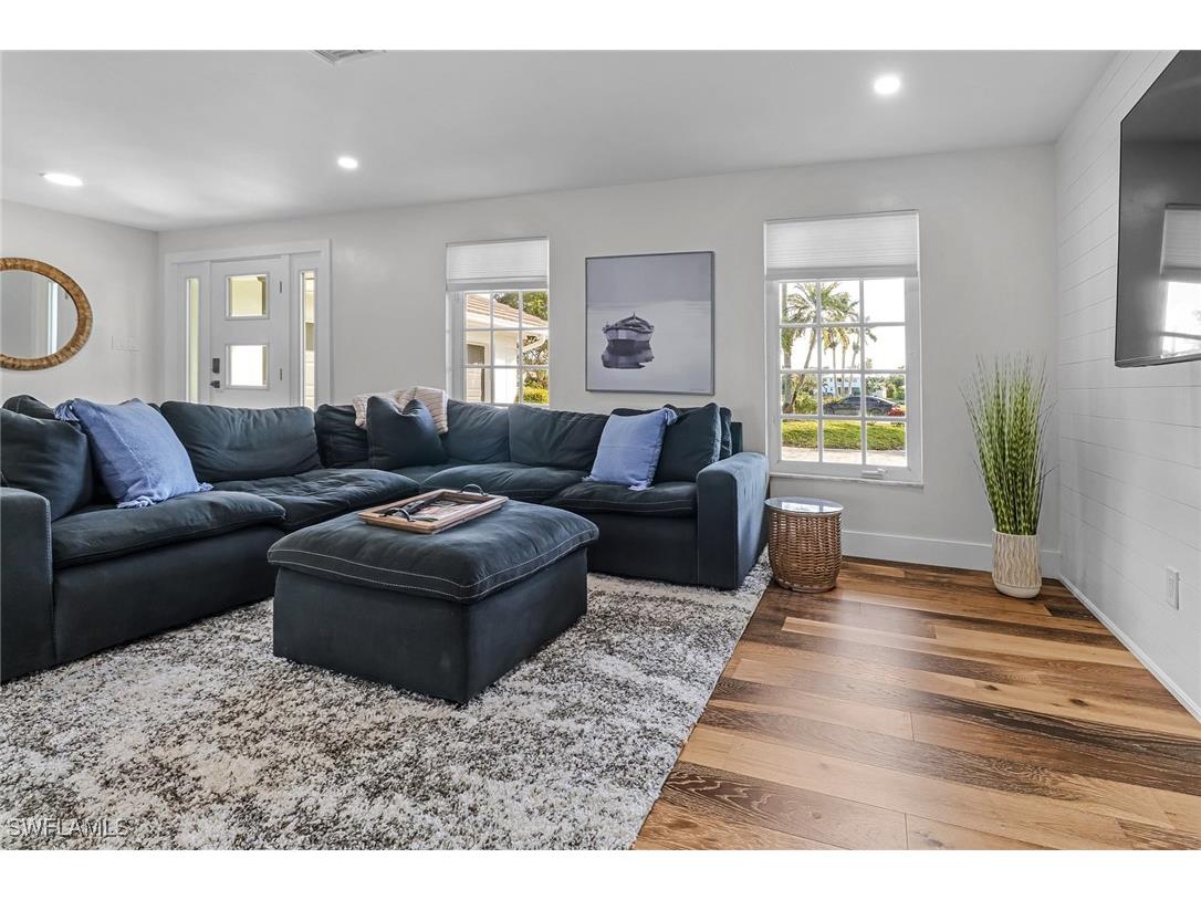 1823 Hurricane Harbor Lane Naples FL 34102 225069542 image6