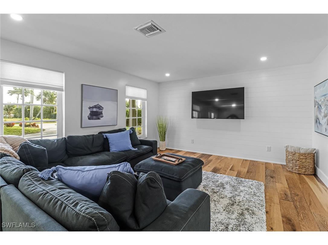 1823 Hurricane Harbor Lane Naples FL 34102 225069542 image7