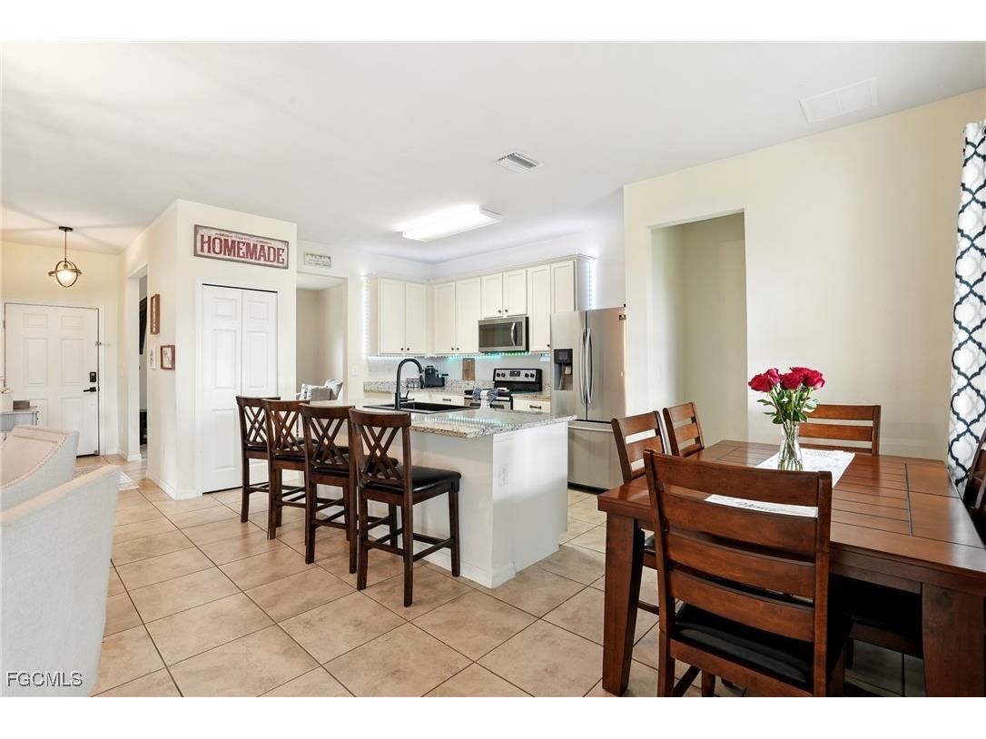 1823 NW 10th Street Cape Coral FL 33993 2025022525 image11