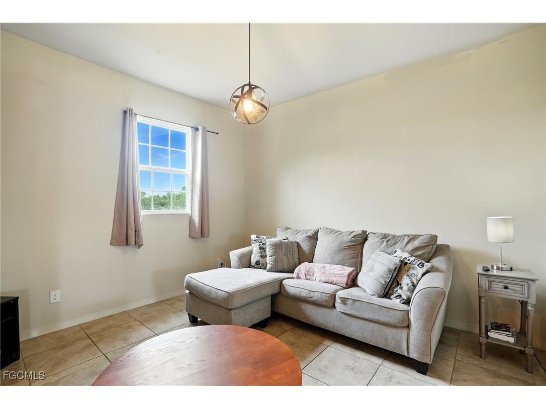 1823 NW 10th Street Cape Coral FL 33993 2025022525 image29