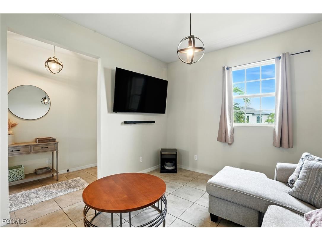 1823 NW 10th Street Cape Coral FL 33993 2025022525 image30