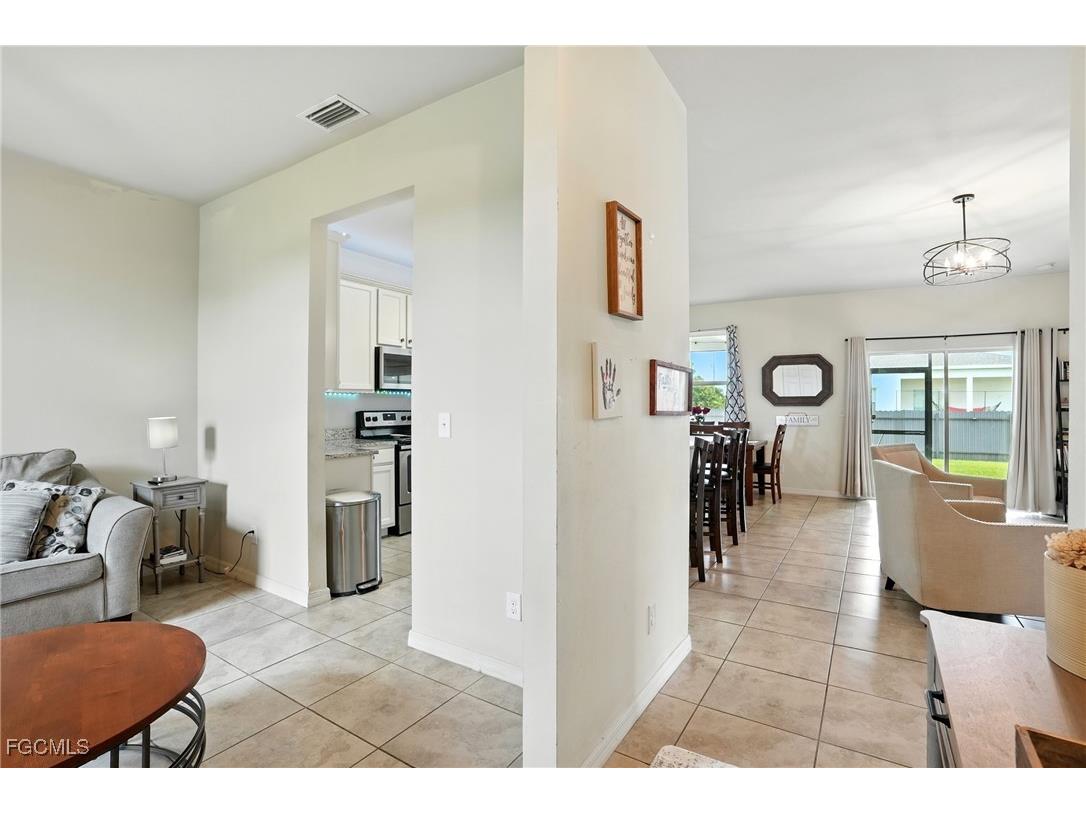 1823 NW 10th Street Cape Coral FL 33993 2025022525 image32