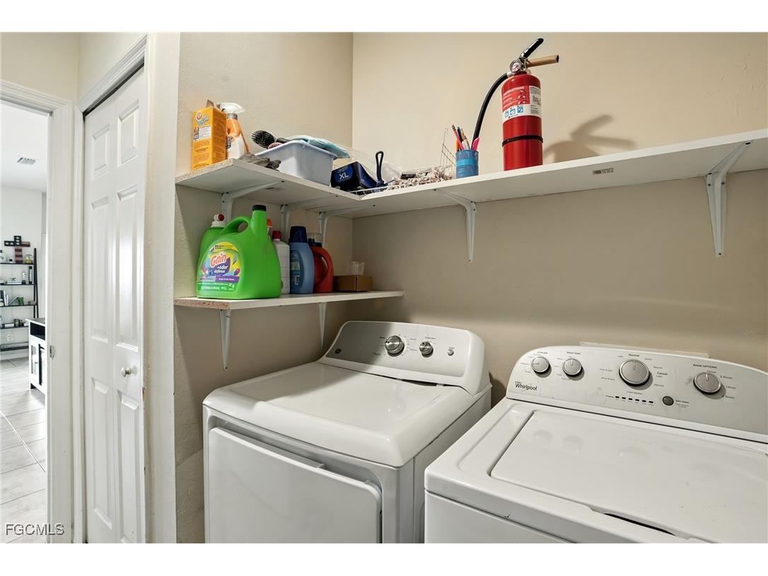 1823 NW 10th Street Cape Coral FL 33993 2025022525 image33