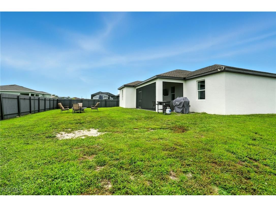 1823 NW 10th Street Cape Coral FL 33993 2025022525 image38