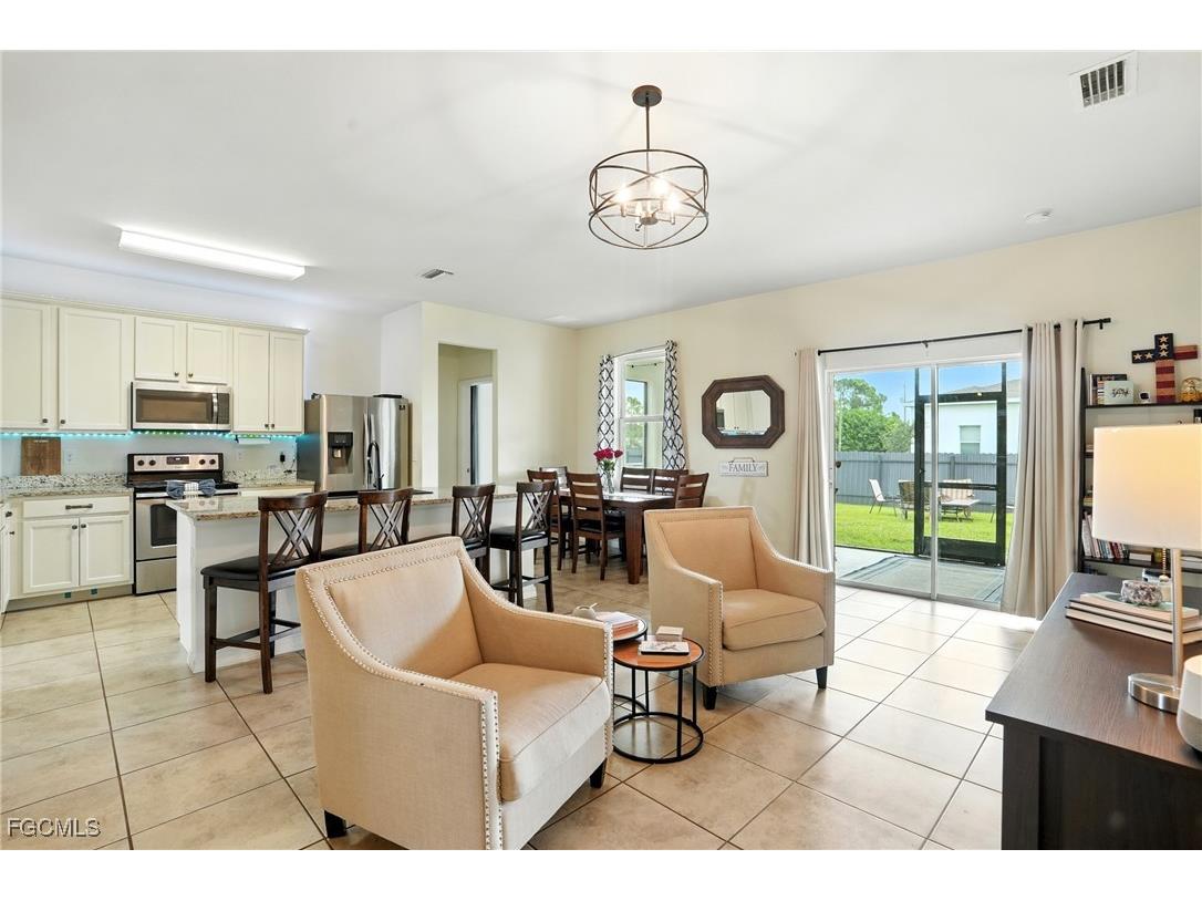 1823 NW 10th Street Cape Coral FL 33993 2025022525 image7