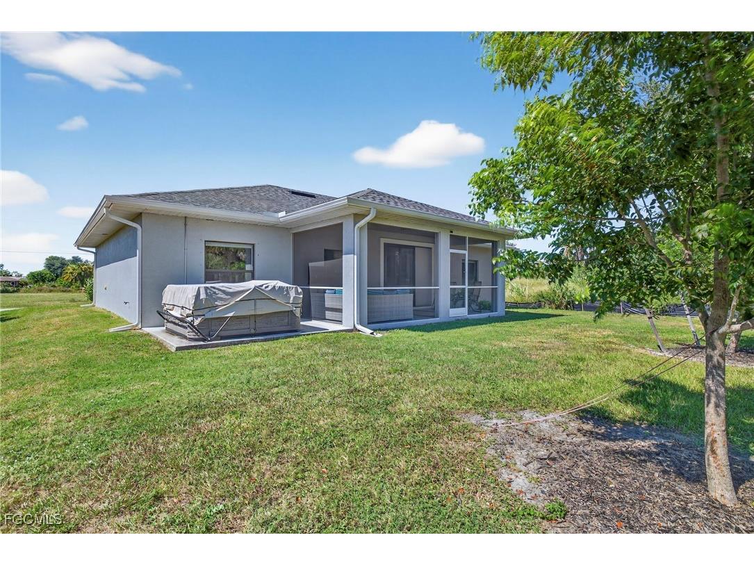 1823 NW 28th Place Cape Coral FL 33993 2025014818 image19