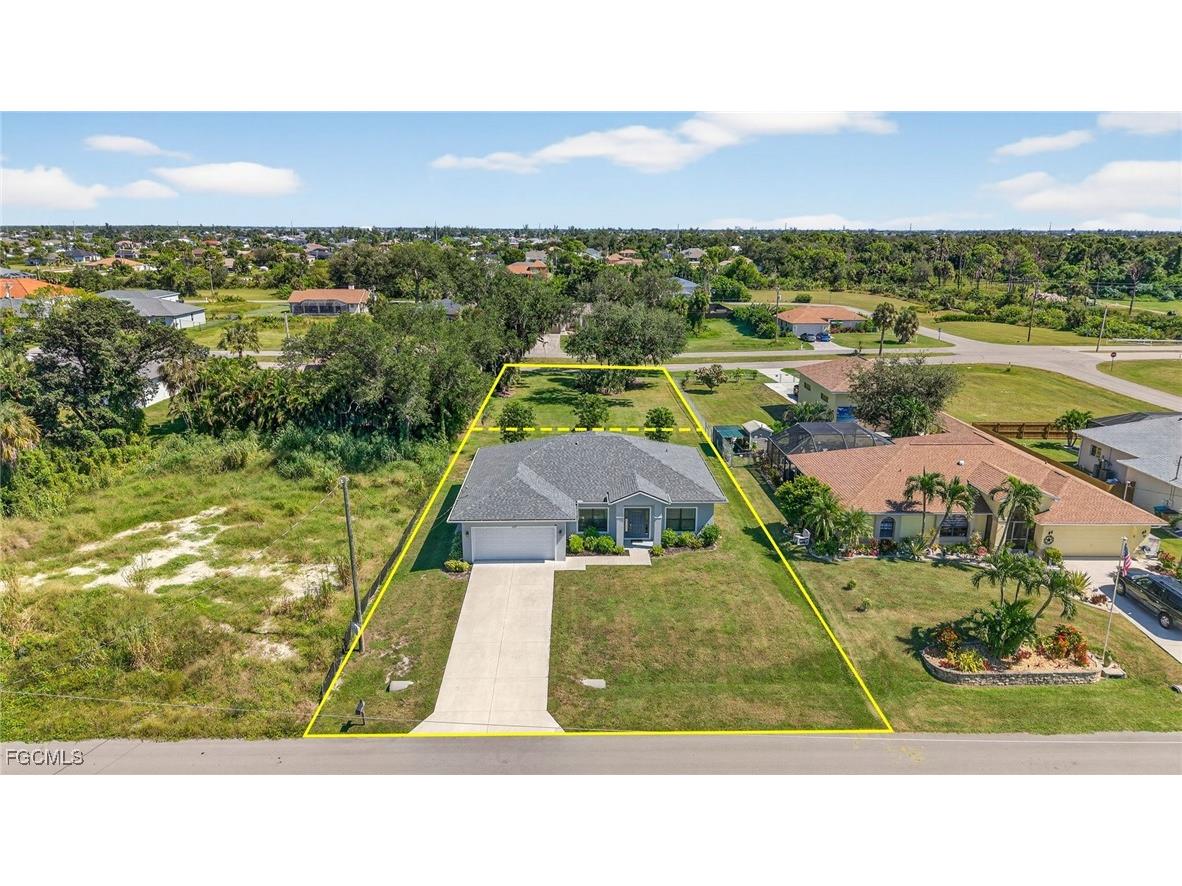 1823 NW 28th Place Cape Coral FL 33993 2025014818 image21