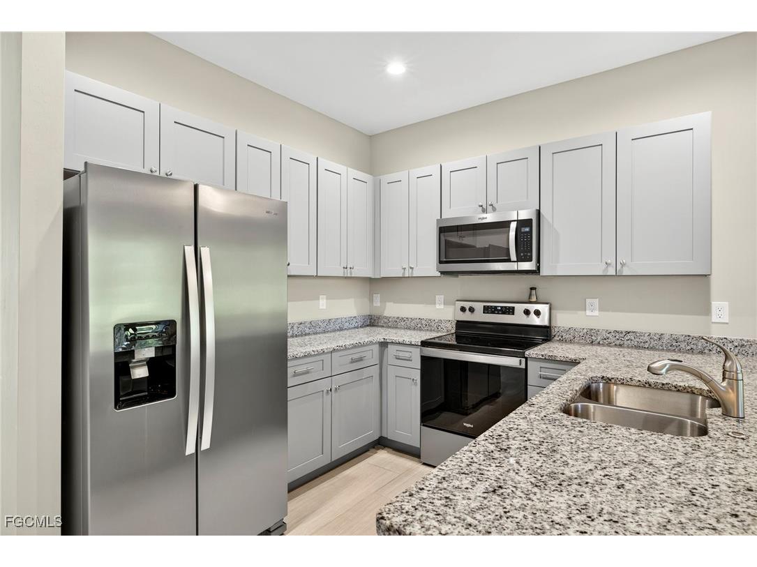 1823 NW 28th Place Cape Coral FL 33993 2025014818 image6