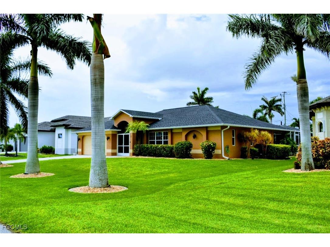 1823 SW 39th Street Cape Coral FL 33914 2026002262 image2
