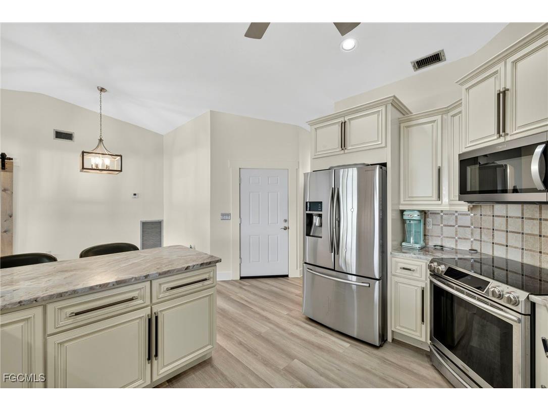 1823 Stevenson Road North Fort Myers FL 33917 2025015959 image7