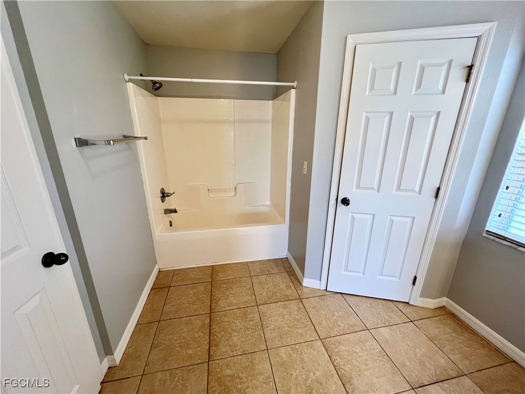 18231 Beauty Berry Court Lehigh Acres FL 33972 2025017205 image5