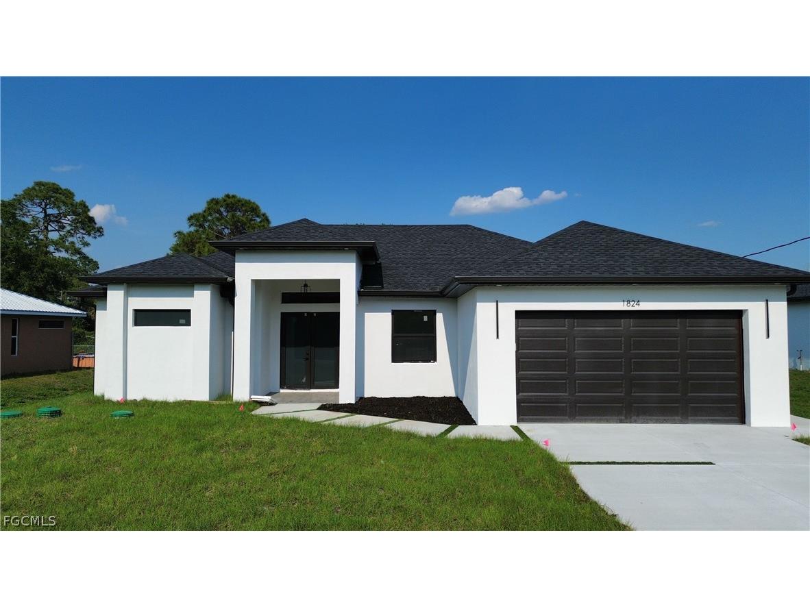 1824 Jacinto Avenue Lehigh Acres FL 33972 2026008126 image1