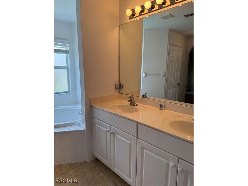 1824 Lockhaven Court Lehigh Acres FL 33972 2025008335 image22