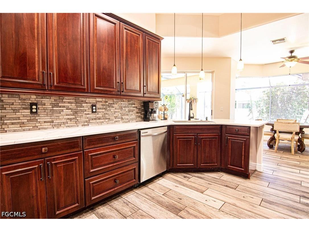 1824 NW 21st Place Cape Coral FL 33993 2026030593 image6