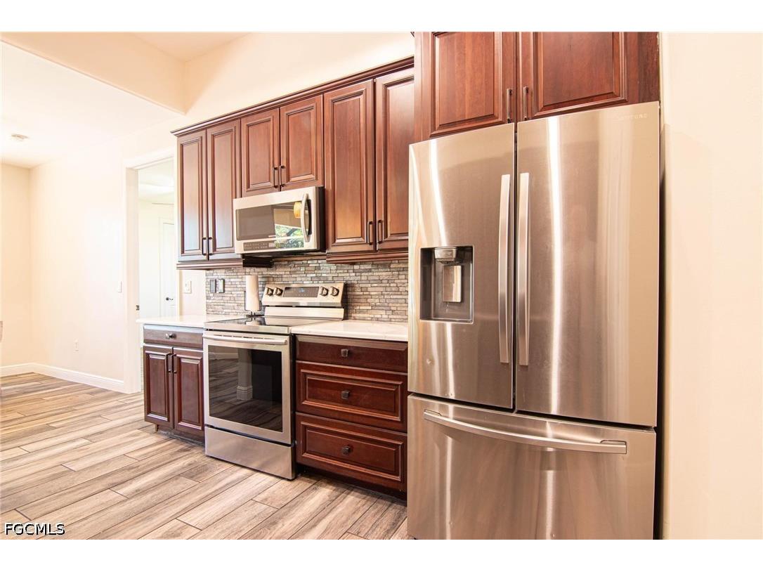 1824 NW 21st Place Cape Coral FL 33993 2026030593 image7