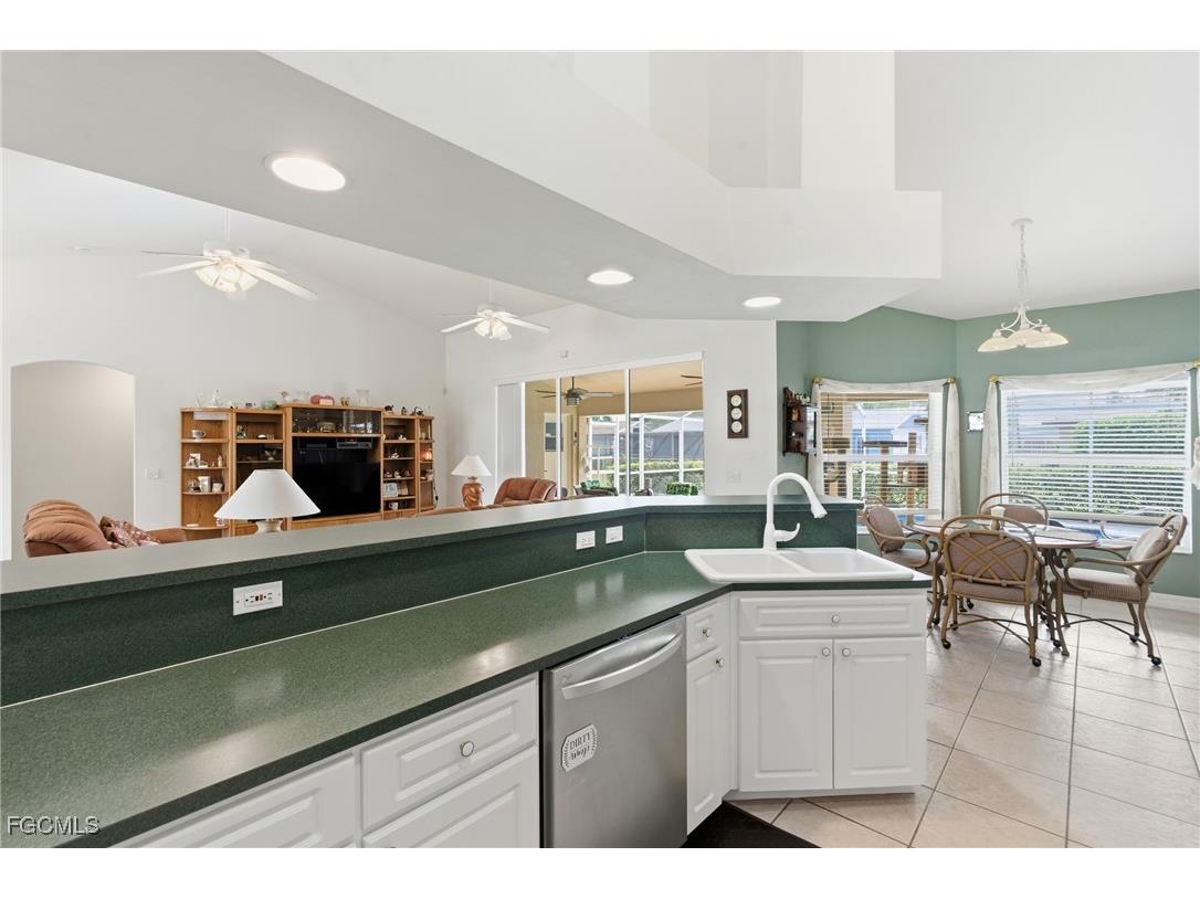 1824 SE 14th Terrace Cape Coral FL 33990 2025021011 image17