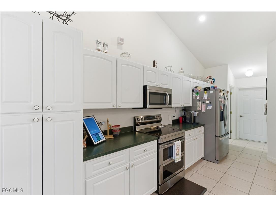 1824 SE 14th Terrace Cape Coral FL 33990 2025021011 image18