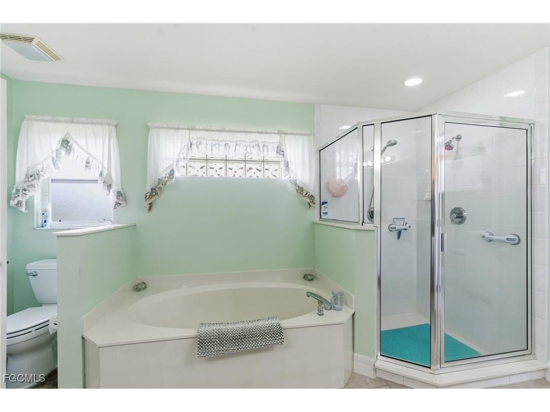 1824 SE 14th Terrace Cape Coral FL 33990 2025021011 image26