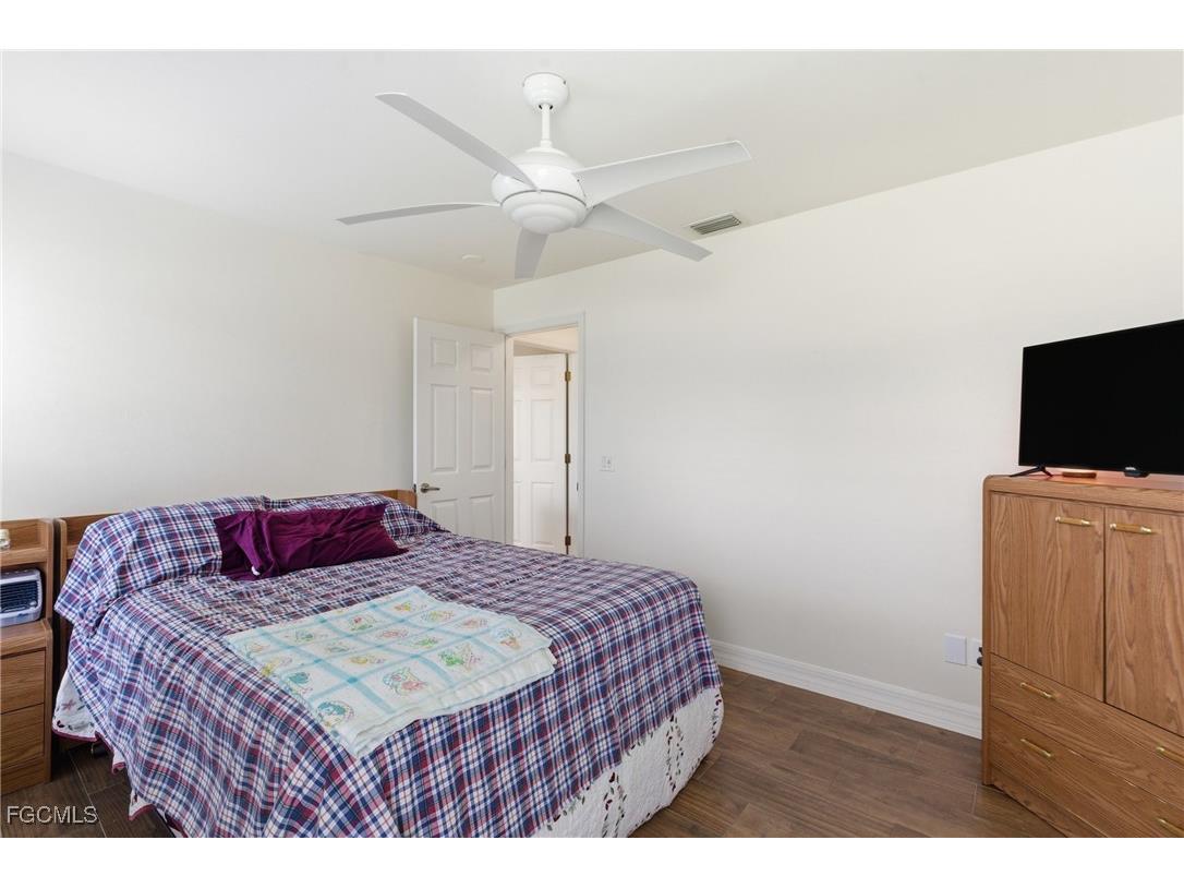 1824 SE 14th Terrace Cape Coral FL 33990 2025021011 image28