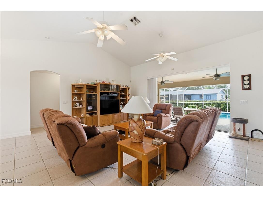 1824 SE 14th Terrace Cape Coral FL 33990 2025021011 image8