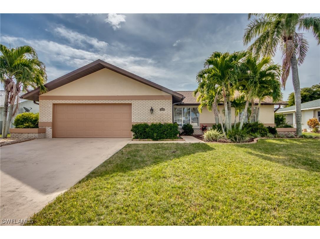 1824 SE 1st Terrace Cape Coral FL 33990 224000673 image1