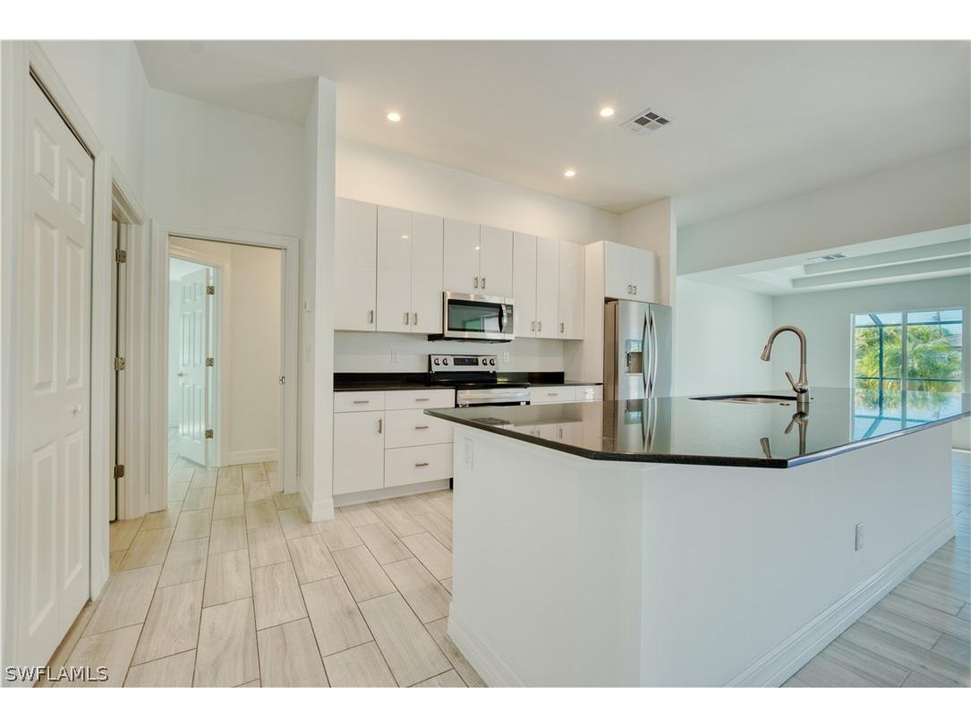1824 SW 23rd Court Cape Coral FL 33991 226007496 image16
