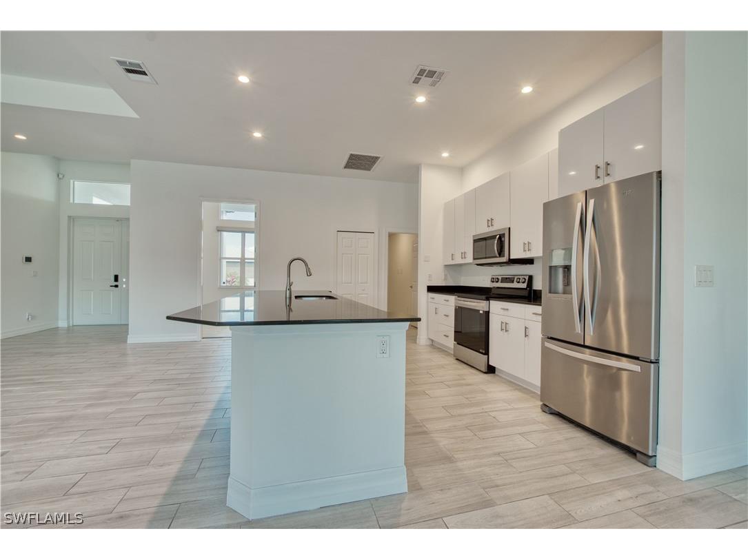 1824 SW 23rd Court Cape Coral FL 33991 226007496 image34