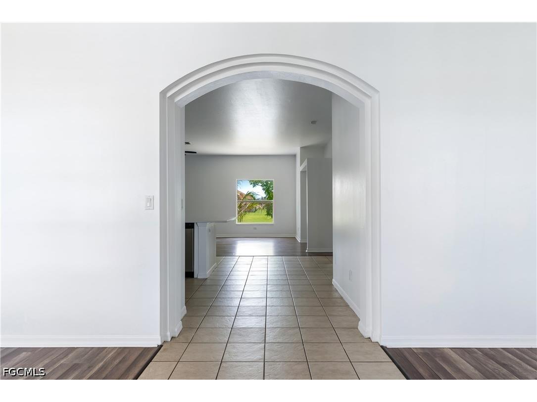 1824 SW 2nd Street Cape Coral FL 33991 2026021330 image11