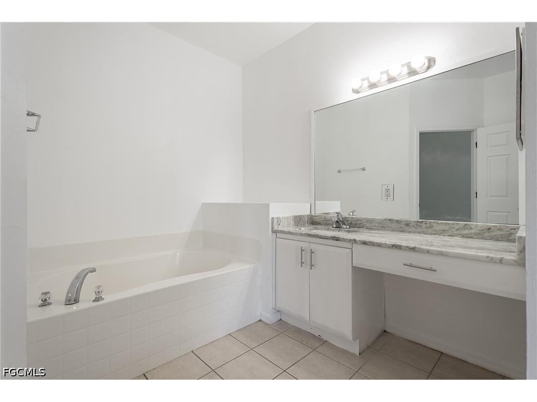 1824 SW 2nd Street Cape Coral FL 33991 2026021330 image29