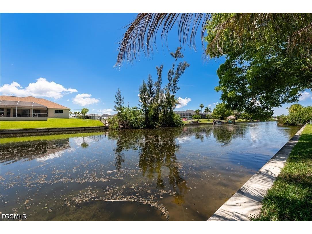 1824 SW 2nd Street Cape Coral FL 33991 2026021330 image44