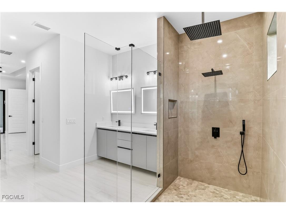 1824 SW 49th Terrace Cape Coral FL 33914 2026006332 image21