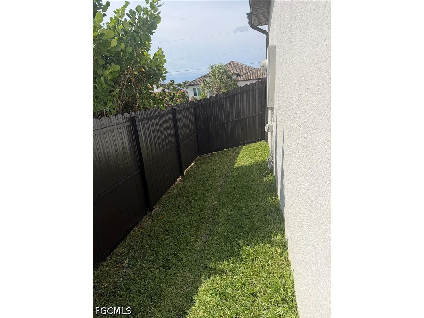 1824 SW 49th Terrace Cape Coral FL 33914 2026006332 image48