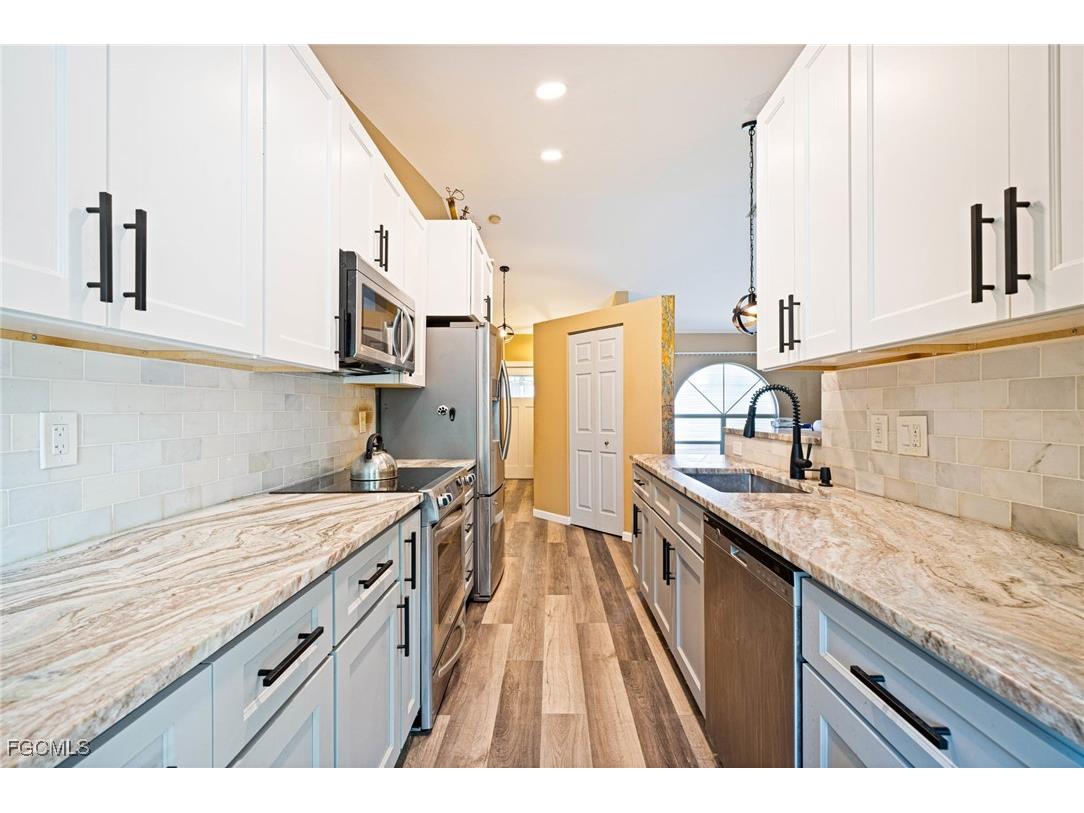 18249 Linden Road Fort Myers FL 33967 2025011214 image5