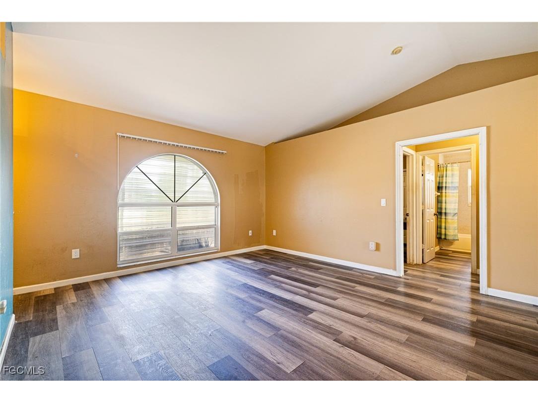 18249 Linden Road Fort Myers FL 33967 2025011214 image12